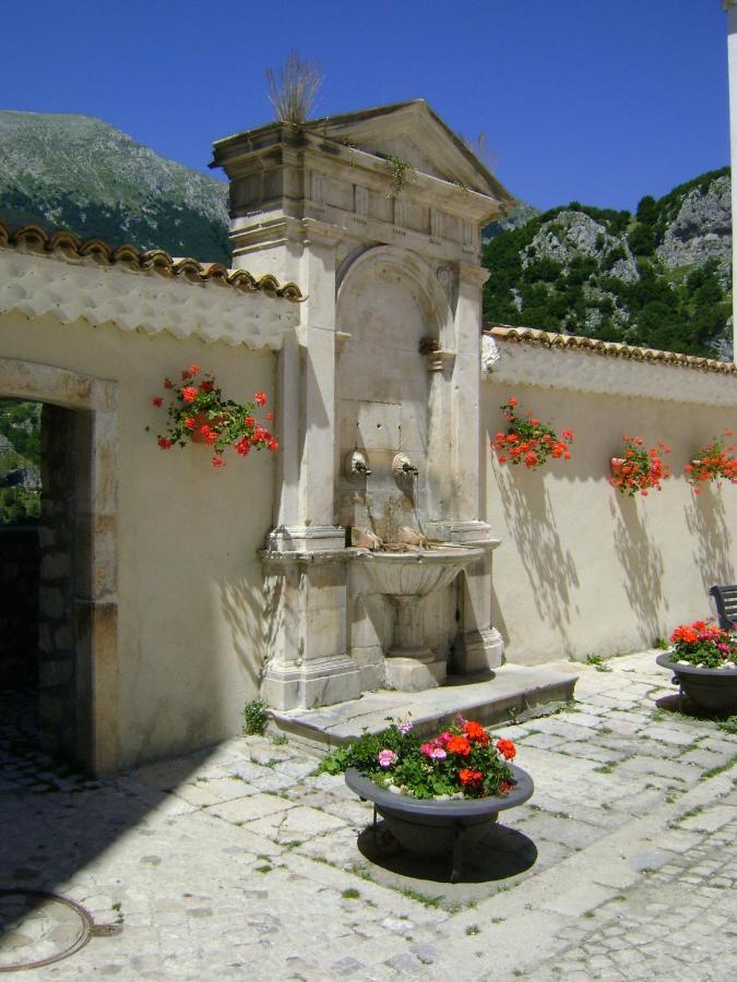 Casa Stefania Villa Barrea Eksteriør billede